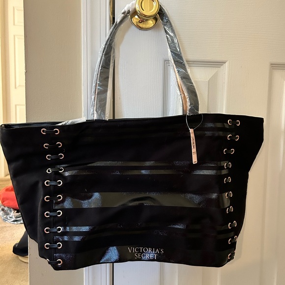 Victoria Secret Tote - Picture 1 of 2